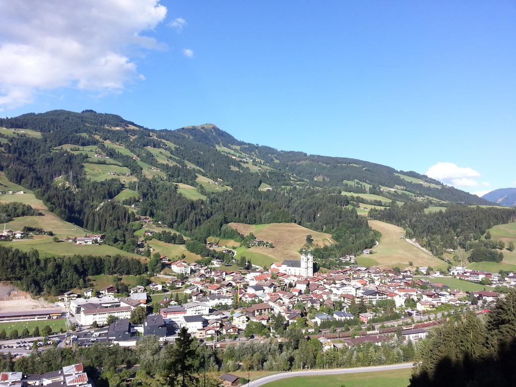 Landhaus Tirol ホップフガルテン・イム・ブリクセンタール エクステリア 写真
